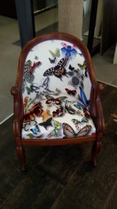 Fauteuil restauration tissu Christian Lacroix