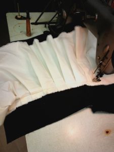 chauffeuse couture jupe de maintien