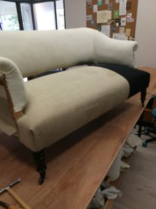 Fixation tissu assise