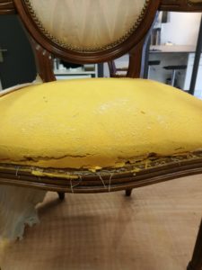 Dégarnissage: état mousse AVANT