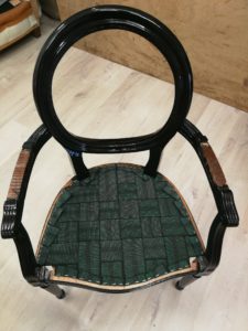 Fauteuil Louis XVI sanglage élastique
