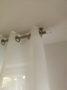 détail tringlerie Auro HOULES